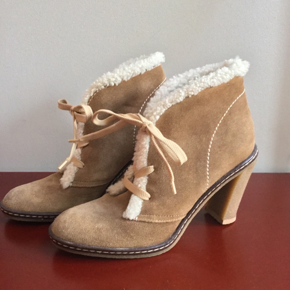 Amazing Suede Leather Fur Coach Boots - Picture 3 of 5